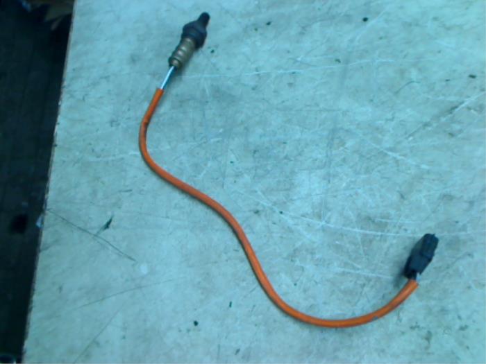 Gebruikte Lambda Sonde Renault Twingo II (CN) 1.2 16V Prijs € 25,00 Margeregeling aangeboden door Boels Autodemontage