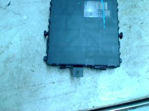 Gebruikte Computer Diversen Renault Twingo II (CN) 1.2 16V Prijs € 50,00 Margeregeling aangeboden door Boels Autodemontage