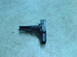 Gebruikte Luchtmassameter Suzuki Alto 1.0 12V Prijs € 25,00 Margeregeling aangeboden door Boels Autodemontage