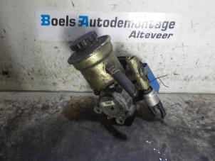 Gebruikte Stuurbekrachtiging Pomp Toyota Corolla (E10) 1.6 i 16V Prijs € 25,00 Margeregeling aangeboden door Boels Autodemontage