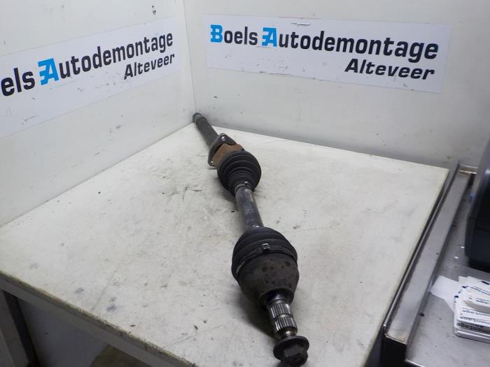 Gebruikte Steekas rechts-voor Opel Astra H GTC (L08) 1.9 CDTi 120 Prijs € 35,00 Margeregeling aangeboden door Boels Autodemontage