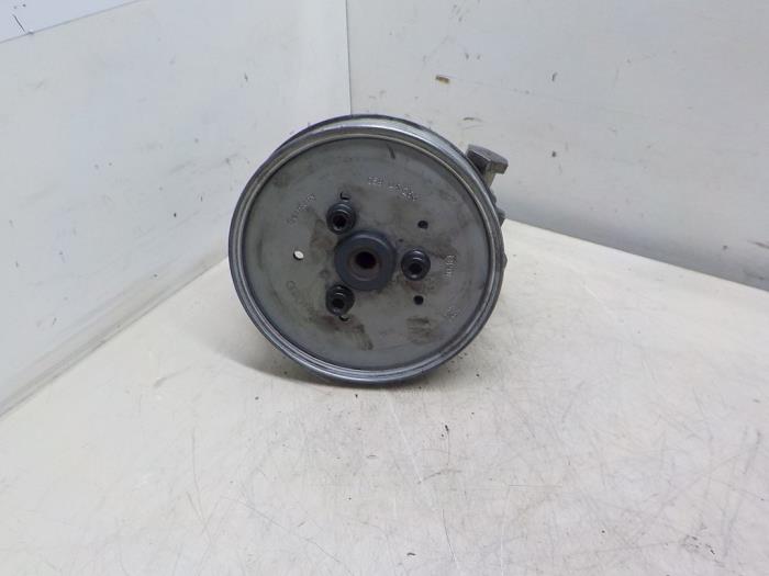 Gebruikte Pomp Servo Audi A4 (B5) 2.5 TDI V6 24V Prijs € 35,00 Margeregeling aangeboden door Boels Autodemontage