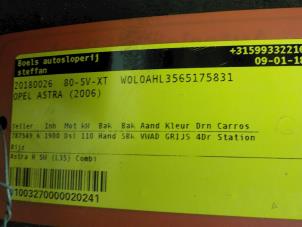 Gebruikte Display Interieur Opel Astra H SW (L35) 1.9 CDTi 100 Prijs € 35,00 Margeregeling aangeboden door Boels Autodemontage