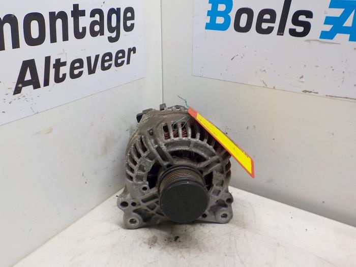 Gebruikte Alternator Volkswagen Polo IV (9N1/2/3) 1.4 TDI 70 Prijs € 35,00 Margeregeling aangeboden door Boels Autodemontage