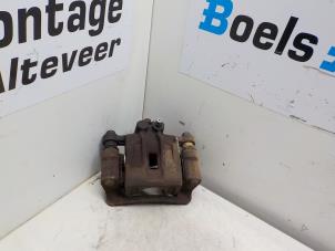 Gebruikte Remklauw (Tang) rechts-achter Kia Cee'd (EDB5) 1.6 CRDi 16V Prijs € 40,00 Margeregeling aangeboden door Boels Autodemontage