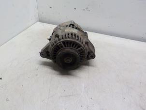 Gebruikte Alternator Honda CR-V (RD1/3) 2.0i 16V VTEC Prijs € 35,00 Margeregeling aangeboden door Boels Autodemontage