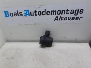 Gebruikte Luchtmassameter Volkswagen Transporter T5 1.9 TDi Prijs € 25,00 Margeregeling aangeboden door Boels Autodemontage