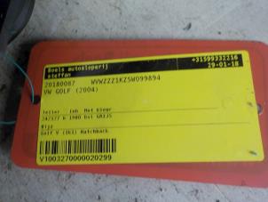 Gebruikte Luchtmassameter Volkswagen Golf V (1K1) 2.0 SDI Prijs € 35,00 Margeregeling aangeboden door Boels Autodemontage