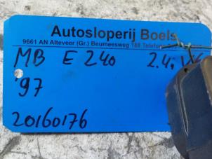 Gebruikte Bobine Mercedes E (W210) 2.4 E-240 V6 18V Prijs € 20,00 Margeregeling aangeboden door Boels Autodemontage