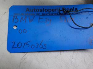 Gebruikte Combischakelaar Stuurkolom BMW 5 serie (E39) 520i 24V Prijs € 45,00 Margeregeling aangeboden door Boels Autodemontage