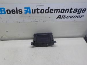 Gebruikte Display Interieur Opel Zafira (M75) 1.9 CDTI Prijs € 40,00 Margeregeling aangeboden door Boels Autodemontage