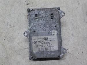 Gebruikte Computer bochtverlichting Mercedes E (W211) 4.0 E-400 CDI 32V Prijs € 40,00 Margeregeling aangeboden door Boels Autodemontage