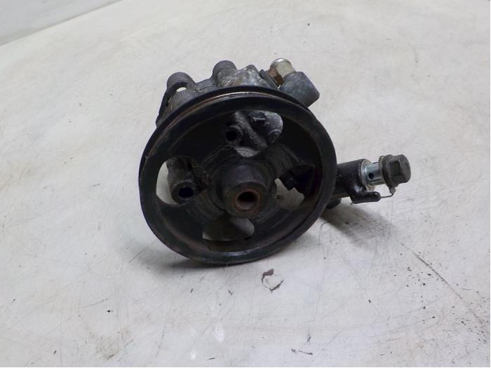 Gebruikte Servopomp Daihatsu Terios (J1) 1.3 16V DVVT 4x2 Prijs € 35,00 Margeregeling aangeboden door Boels Autodemontage