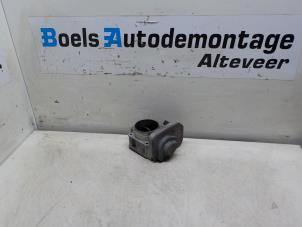 Gebruikte Gasklephuis Volkswagen Caddy II (9K9A) 1.9 SDI Prijs € 40,00 Margeregeling aangeboden door Boels Autodemontage