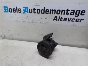 Gebruikte Pomp Servo Hyundai H-1/Starex Travel 2.5 TD Prijs € 35,00 Margeregeling aangeboden door Boels Autodemontage