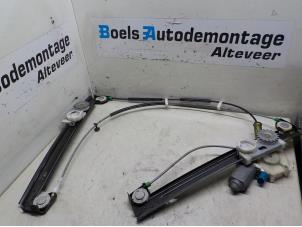 Gebruikte Ruitmechaniek 2Deurs rechts-voor Mini ONE Prijs € 35,00 Margeregeling aangeboden door Boels Autodemontage