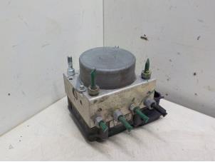 Gebruikte ABS Pomp Dacia Sandero I (BS) 1.2 16V Prijs € 50,00 Margeregeling aangeboden door Boels Autodemontage