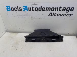 Gebruikte Dashboardlijst BMW 3 serie (E90) 318i 16V Prijs € 50,00 Margeregeling aangeboden door Boels Autodemontage
