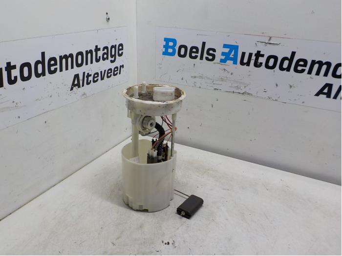 Gebruikte Tank element Pomp Volkswagen Fox (5Z) 1.2 Prijs € 40,00 Margeregeling aangeboden door Boels Autodemontage