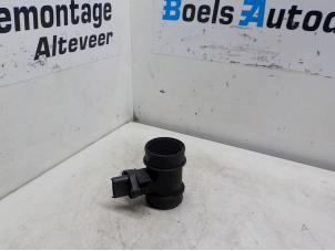 Gebruikte Luchtmassameter Opel Corsa C (F08/68) 1.4 16V Twin Port Prijs € 25,00 Margeregeling aangeboden door Boels Autodemontage