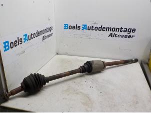 Gebruikte Homokineetas rechts-voor Opel Vivaro 1.9 DI Prijs € 50,00 Margeregeling aangeboden door Boels Autodemontage