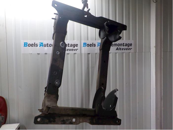 Gebruikte Subframe Jeep Cherokee/Liberty (KJ) 2.5 CRD 16V Prijs € 175,00 Margeregeling aangeboden door Boels Autodemontage