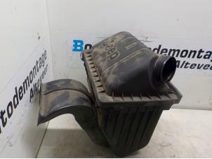 Gebruikte Luchtfilterhuis Jeep Cherokee/Liberty (KJ) 2.5 CRD 16V Prijs € 35,00 Margeregeling aangeboden door Boels Autodemontage