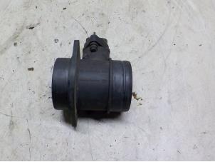 Gebruikte Luchtmassameter Fiat Stilo (192A/B) 2.4 20V Abarth 3-Drs. Prijs € 25,00 Margeregeling aangeboden door Boels Autodemontage