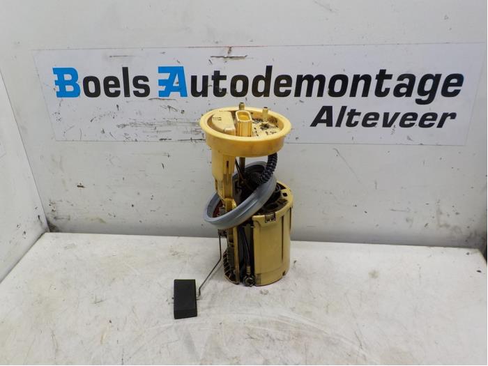 Gebruikte Tank element Pomp Volkswagen Transporter T5 2.5 TDi Prijs € 25,00 Margeregeling aangeboden door Boels Autodemontage