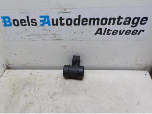 Gebruikte Luchtmassameter Opel Corsa C (F08/68) 1.2 16V Prijs € 25,00 Margeregeling aangeboden door Boels Autodemontage