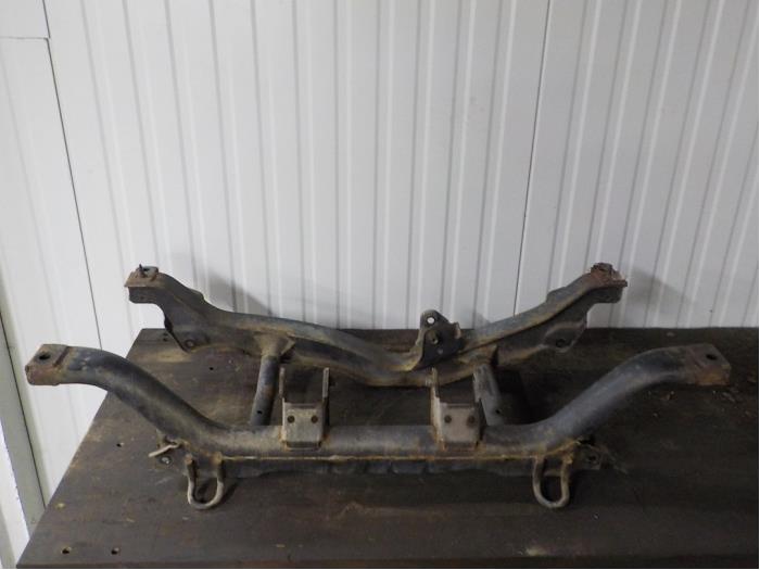 Gebruikte Subframe Landrover Freelander Hard Top 1.8 16V Prijs € 100,00 Margeregeling aangeboden door Boels Autodemontage