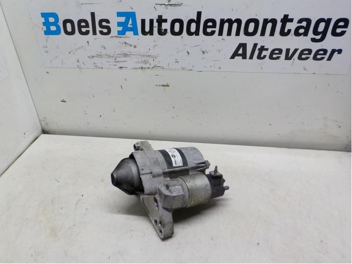 Gebruikte Startmotor Renault Clio IV (5R) 0.9 Energy TCE 90 12V Prijs € 50,00 Margeregeling aangeboden door Boels Autodemontage