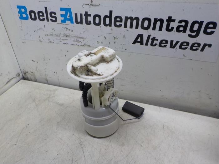 Gebruikte Tank element Pomp Nissan Micra (K12) 1.2 16V Prijs € 35,00 Margeregeling aangeboden door Boels Autodemontage