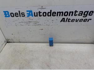 Gebruikte Relais BMW 7 serie (E38) 728iA,iA Executive 24V Prijs € 15,00 Margeregeling aangeboden door Boels Autodemontage