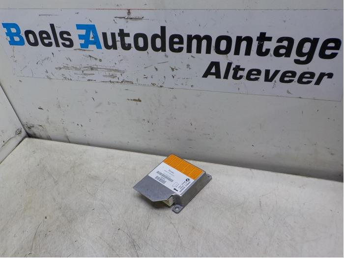 Gebruikte Airbag Module BMW 7 serie (E38) 728iA,iA Executive 24V Prijs € 50,00 Margeregeling aangeboden door Boels Autodemontage