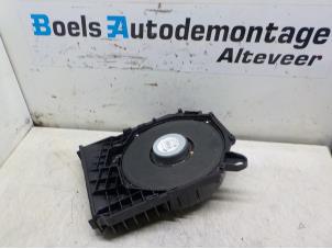 Gebruikte Subwoofer BMW 1 serie (E81) 116i 1.6 16V Prijs € 50,00 Margeregeling aangeboden door Boels Autodemontage