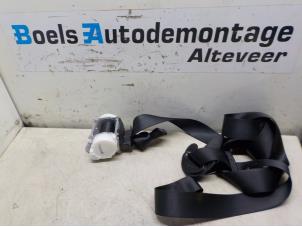Gebruikte Veiligheidsgordel rechts-voor BMW 1 serie (E81) 116i 1.6 16V Prijs € 50,00 Margeregeling aangeboden door Boels Autodemontage