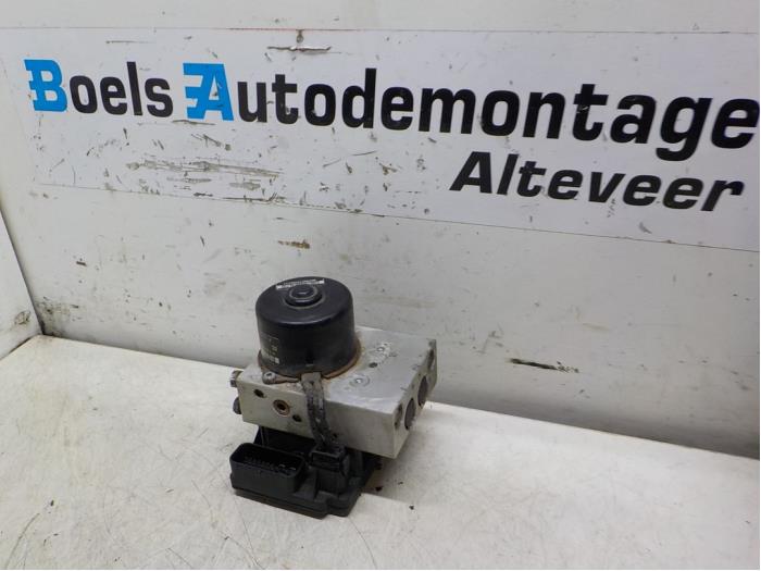Gebruikte ABS Pomp Seat Ibiza II (6K1) 1.8 Turbo 20V Cupra Prijs € 50,00 Margeregeling aangeboden door Boels Autodemontage