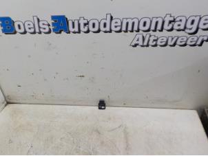 Gebruikte Regensensor Opel Astra J Sports Tourer (PD8/PE8/PF8) 1.7 CDTi 16V Prijs € 25,00 Margeregeling aangeboden door Boels Autodemontage