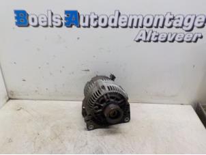 Gebruikte Dynamo Volkswagen Polo III (6N1) 1.6i 75 Prijs € 25,00 Margeregeling aangeboden door Boels Autodemontage