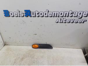 Gebruikte Knipperlicht Scherm links-voor BMW Mini One/Cooper (R50) 1.6 16V Cooper Prijs € 20,00 Margeregeling aangeboden door Boels Autodemontage