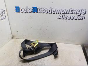 Gebruikte Veiligheidsgordel links-achter BMW Mini One/Cooper (R50) 1.6 16V Cooper Prijs € 35,00 Margeregeling aangeboden door Boels Autodemontage