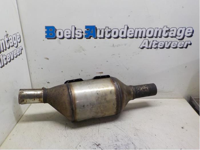 Gebruikte Roetfilter Volkswagen Passat (3C2) 1.9 TDI Prijs € 200,00 Margeregeling aangeboden door Boels Autodemontage
