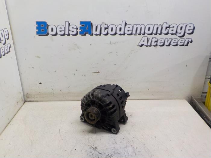 Gebruikte Dynamo Renault Avantime (DE0) 3.0 V6 24V Prijs € 40,00 Margeregeling aangeboden door Boels Autodemontage