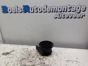 Gebruikte Luchtmassameter Mercedes C (W203) 1.8 C-180K 16V Prijs € 25,00 Margeregeling aangeboden door Boels Autodemontage