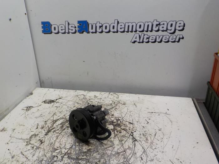 Gebruikte Stuurbekrachtiging Pomp Chevrolet Spark 1.0 16V Prijs € 35,00 Margeregeling aangeboden door Boels Autodemontage