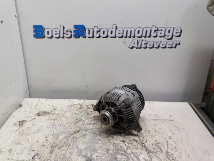 Gebruikte Dynamo Renault Scénic I (JA) 1.9 dCi Prijs € 35,00 Margeregeling aangeboden door Boels Autodemontage