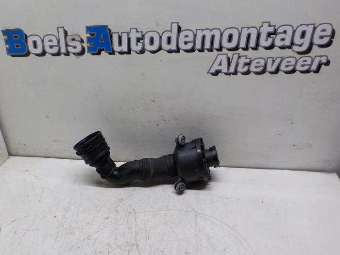 Gebruikte Intercooler Buis Volkswagen Golf VI (5K1) 2.0 GTI 16V Prijs € 20,00 Margeregeling aangeboden door Boels Autodemontage