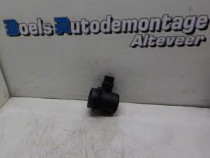 Gebruikte Luchtmassameter Volkswagen Polo IV (9N1/2/3) 1.4 TDI 70 Prijs € 35,00 Margeregeling aangeboden door Boels Autodemontage