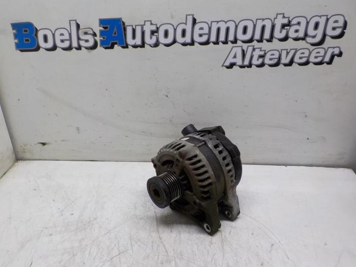 Gebruikte Dynamo Ford Fiesta 6 (JA8) 1.0 EcoBoost 12V 100 Prijs € 35,00 Margeregeling aangeboden door Boels Autodemontage